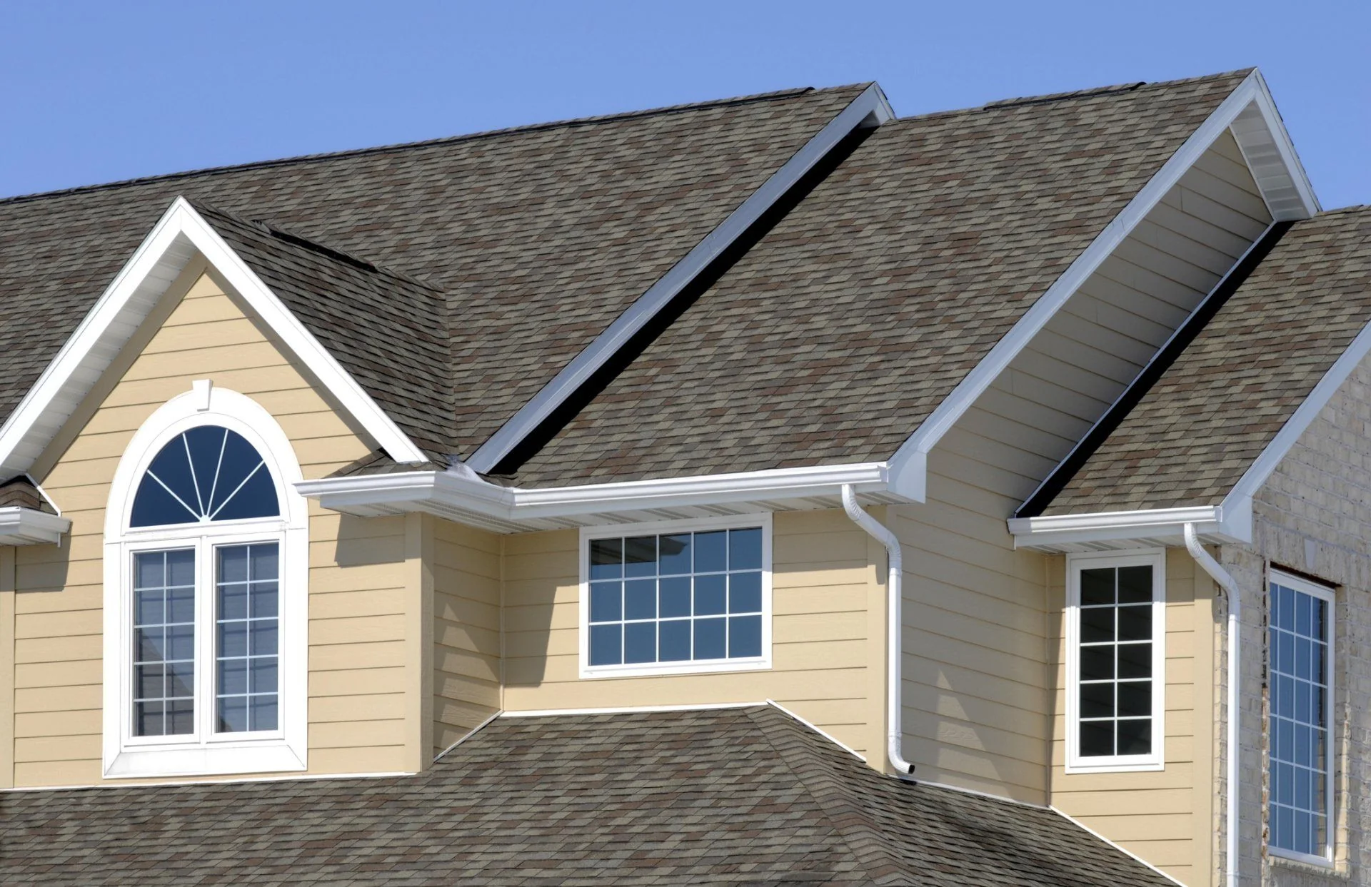 COMMERCIAL AND RESIDENTIAL ROOFING by JM General Contractors